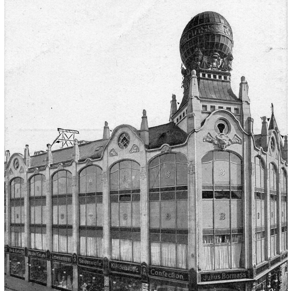 Das Warenhaus Julius Bormass am Mauritiusplatz um 1910.